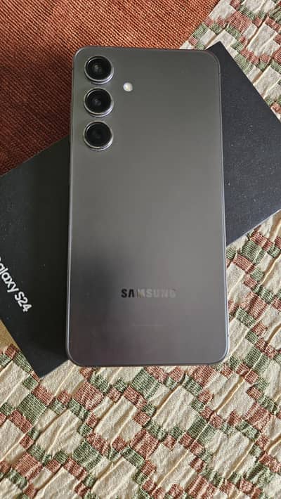 Samsung S24 With box