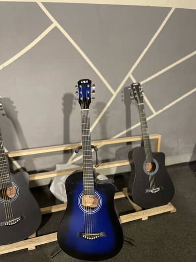 Box pack accoustic guitar delivery all over Pakistan
