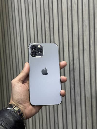 IPHONE 12 pro jv all ok charger cable sat seld pec