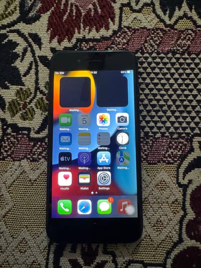 I phone 7 factory unlock 32 gb