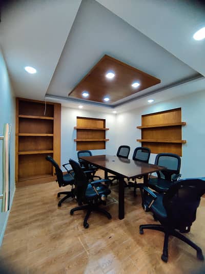 Customized Fully Furnished Office Spaces Available Gulshan-e-Iqbal Block 7 We offer modern, ready-to-move office spaces designed as per your team size a