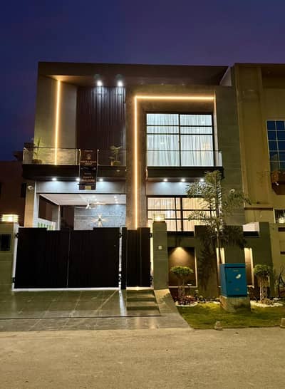 BRAND NEW 5 MARLA MODERN DESIGN BUNGALOW IS AVAILABLE IN THE BEST BLOCK OF DHA PHASE 9 TOWN LAHORE.