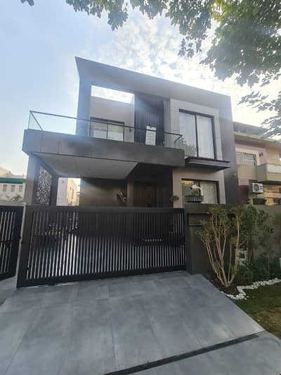10 MARLA BRAND NEW DESIGNER HOUSE WITH BASEMENT IN DHA PHASE 5