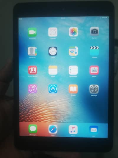 ipad Mini 1. (Used 16 gb)