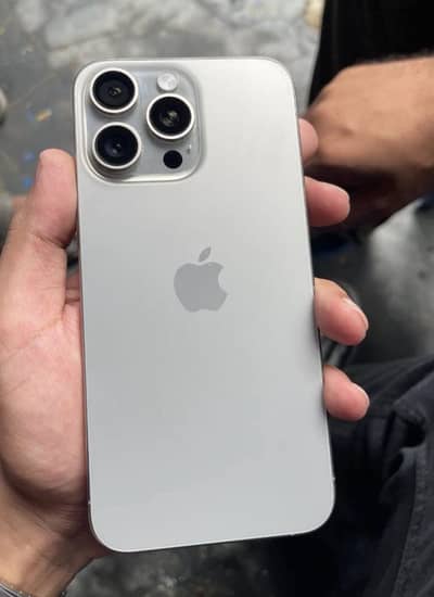 Iphone 15 pro max factory unlock