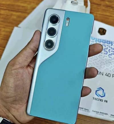 Tecno camon 40 pro complete box al ok waterpack