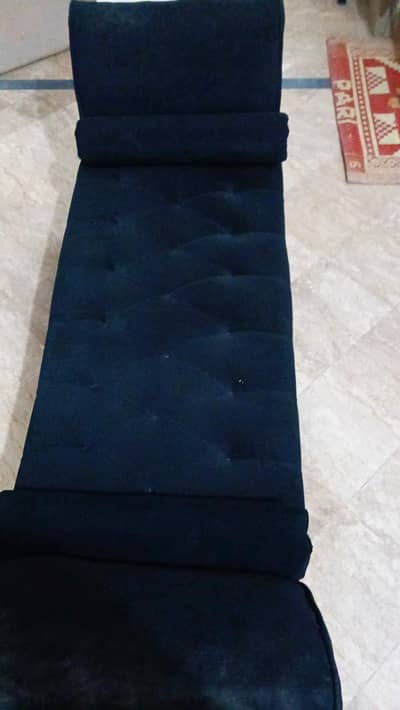 2 seater Sofas for sale and good condition looks amazing.