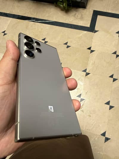 Samsung s24 ultra condition 10/10 non PTA original cover original box