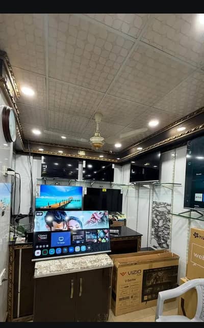 65, INCH SAMSUNG SMART LED TV NEW WARRANTY O3OO18O212O