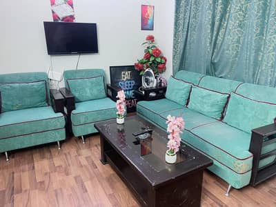 5 sofa set plus dewaan plus table for sale