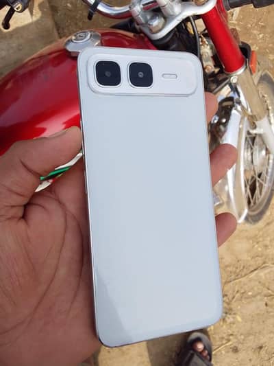 assalamu alaikum6000 mh nfinix smart 10 plus 8 128 gb 2 month use only