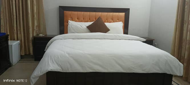 Guest House Lodges  Luxury Rooms F-6 Near Super Market Balu Area