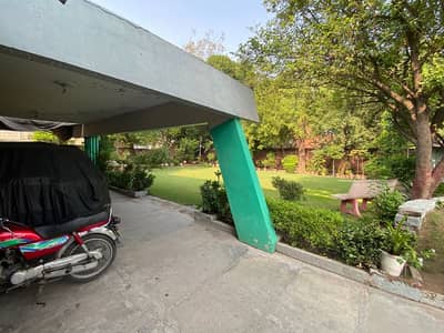 04 KANAL HOUSE AVAILABLE FOR SALE