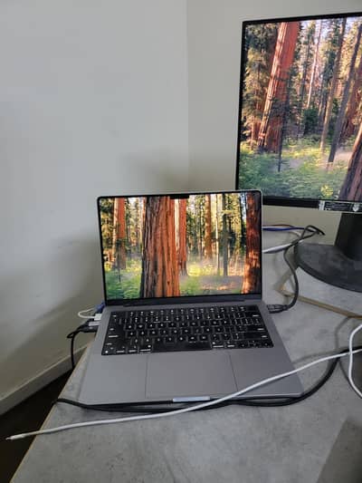 macbook pro m1 14 inch