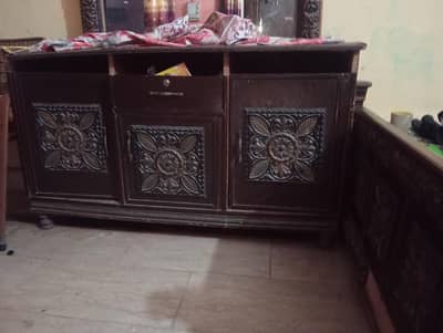 Bed set & singhar table