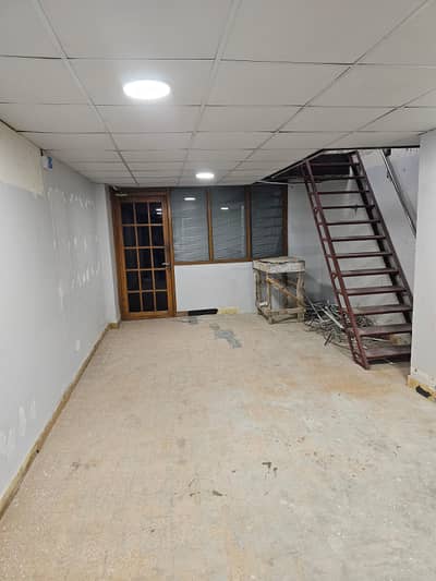 First floor Sami furnished office for rent 1100sqft in shahareFaisal.