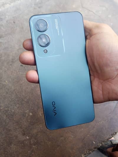 Vivo Y17s 4+4GB Ram - 128GB Storage