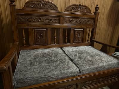 4 seater sofa set  (sheesham/Tahli wood)