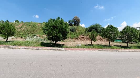 Highly-Desirable Main Double Road Residential Plot Available In Bahria Greens - Overseas Enclave - Sector 3 For sale