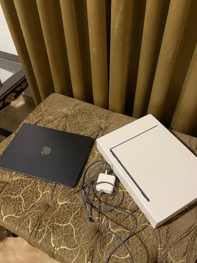 Macbook Air m2 2023 Midnight black