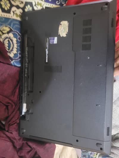 Dell 3452 Core i3 4th gen without Battery lines in Display