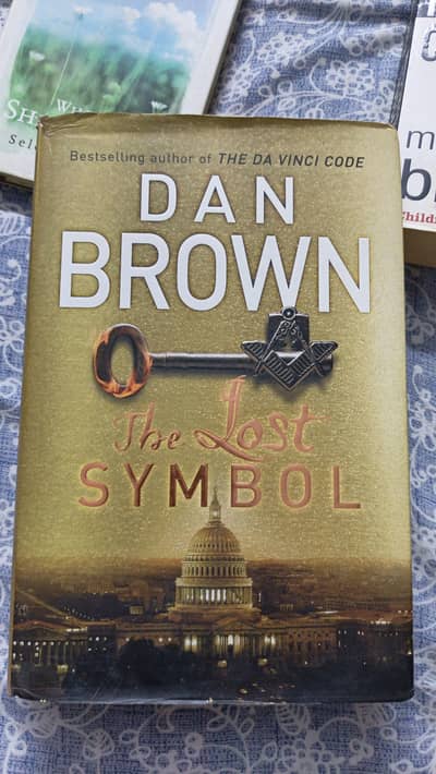 the lost symbol by Dan Brown