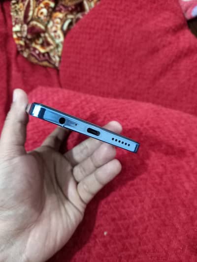 Tecno camon 20 8gb 256gb pta approved 0,3,1,3,4,1,1,6,9,8,4