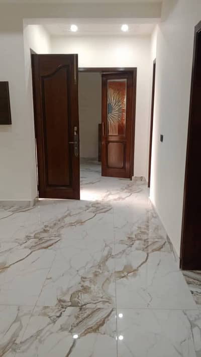 10 Marla Luxury Upper Portion for Rent LDA Avenue