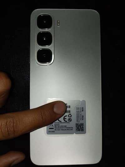 Infinix hot 60 i 6+4/128 gb 10/10 condition with 9 month warranty