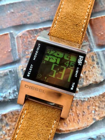 Diesel DZ-7044 Stainless steel Digital watch, also know as Diesel Tips