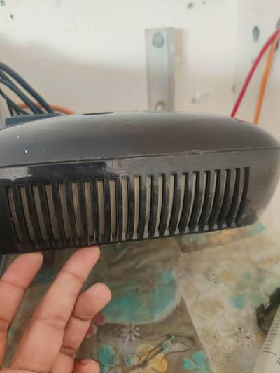 STAVIC ORIGINAL 1000 WATT 12V UPS USED