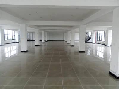 Brand New Building Total 15,000 SQR FT 03 Floor Each Floor 5000 SQFT WITH 6 washroom and one kitchen SUITABLE FOR IT,CALL CENTER,CLINIC,HOSPITAL AND SCHOOL,GYM ETC