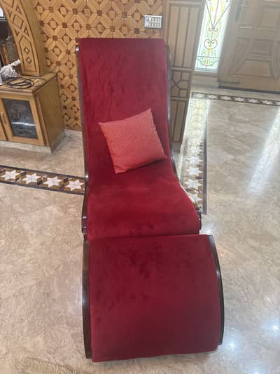 Reclinder best for rest. Brand new like used just 3 months.