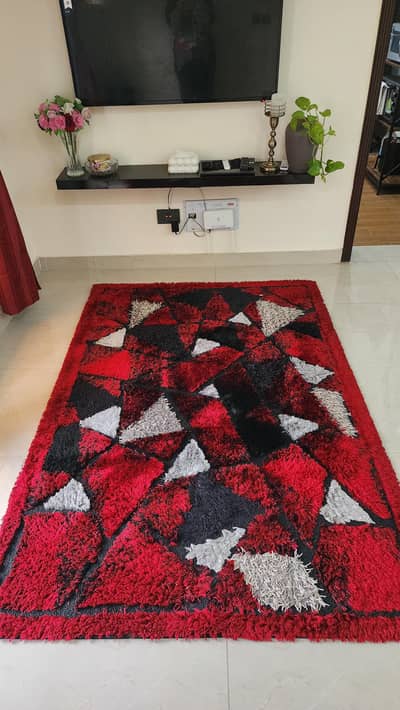 Beautiful Carpet For Sale - Almost brand new