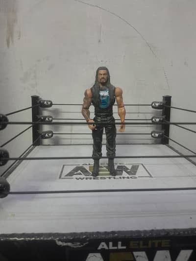 Roman Reigns Action Figure | Mattel Basic | Series 80 | 2017