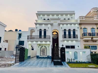 10 MARLA NEW BRAND DOUBLE STORY HOUSE AVAILABLE FOR SALE, IN CITI HOUSING GUJRANWALA ON PRIME LOCATION.