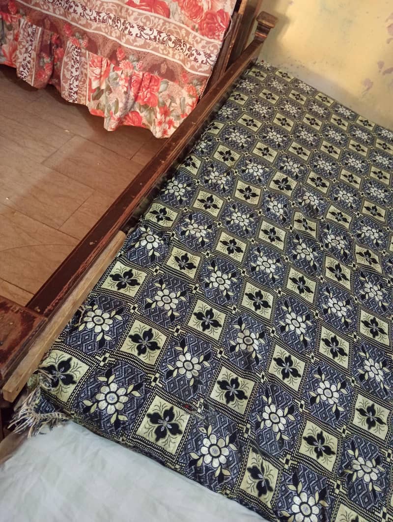 Bed set & singhar table 1