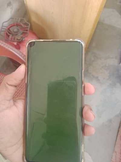 One plus 7 pro 8gb 128 gb non PTA panel khrab hai