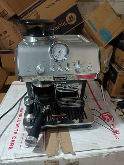 Delonghi La Specialista Arte Espresso Machine EC9155. MB