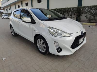Toyota Aqua 15/18 Push Start | Full Option  | Pearl White | B2B