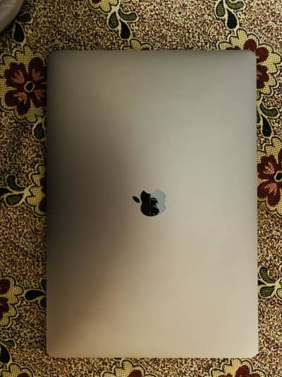 Apple MacBook Pro 2019 |16 Inch | Core i7 | 16 GB RAM | 512GB SSD
