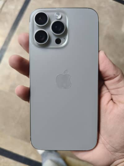 iPhone 15 pro max 256 jv natural titanium