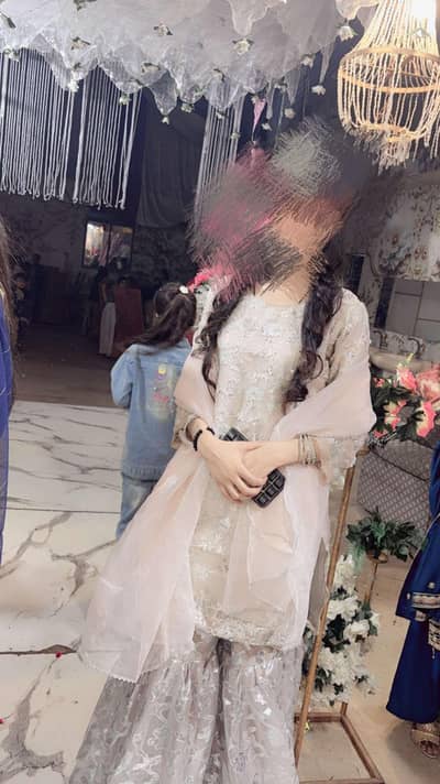 4 piece suit garara kurti dupatta hand bag bilkul new condition ha