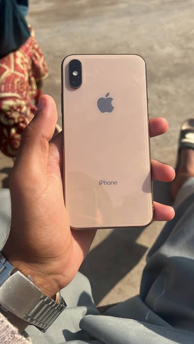 iPhone xs factory unlocked