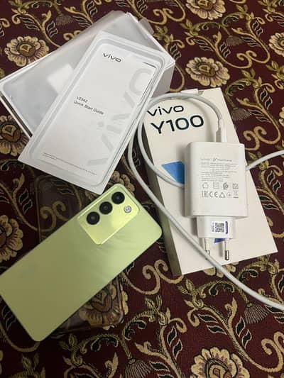 vivo y100