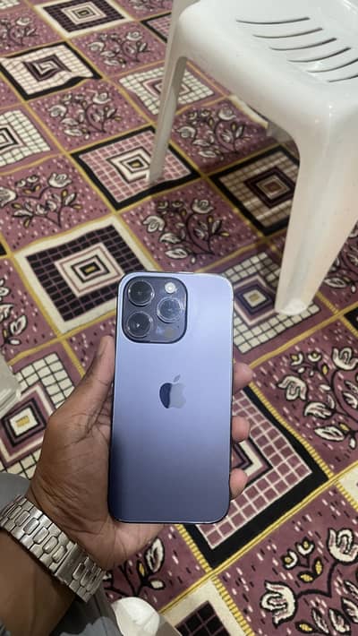 Iphone 14 pro with box