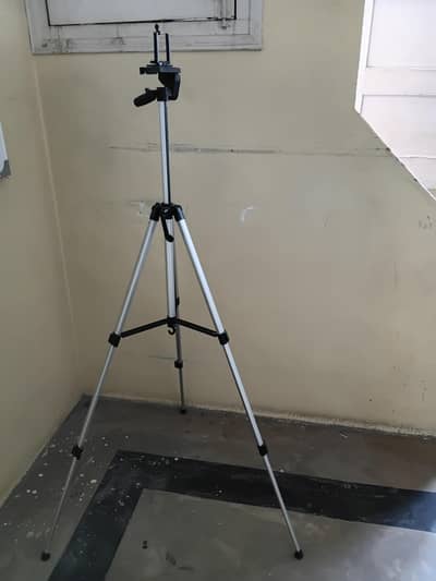 Tripod stand for videos