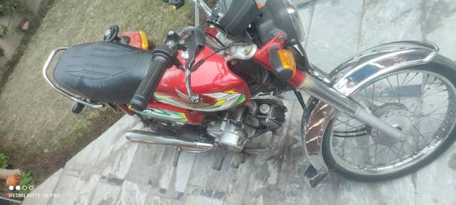 Honda CD70 2023