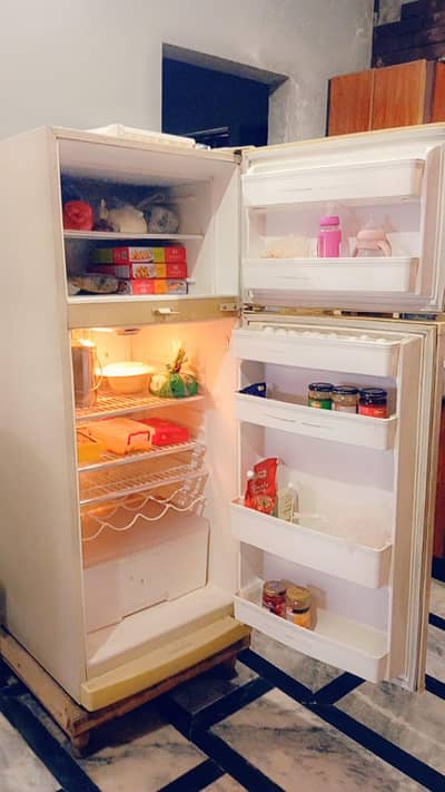 Waves refrigerator for sale in good condition