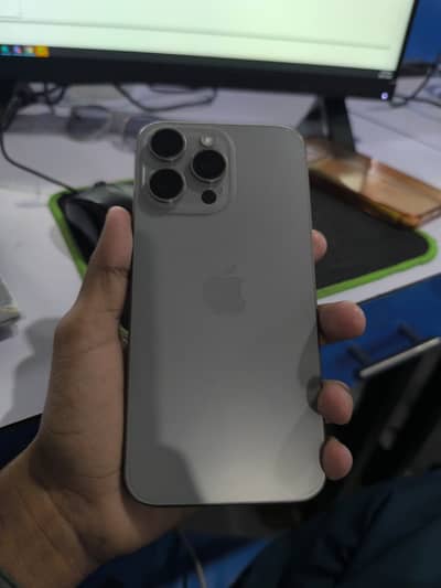 Apple iPhone 15 Pro Max